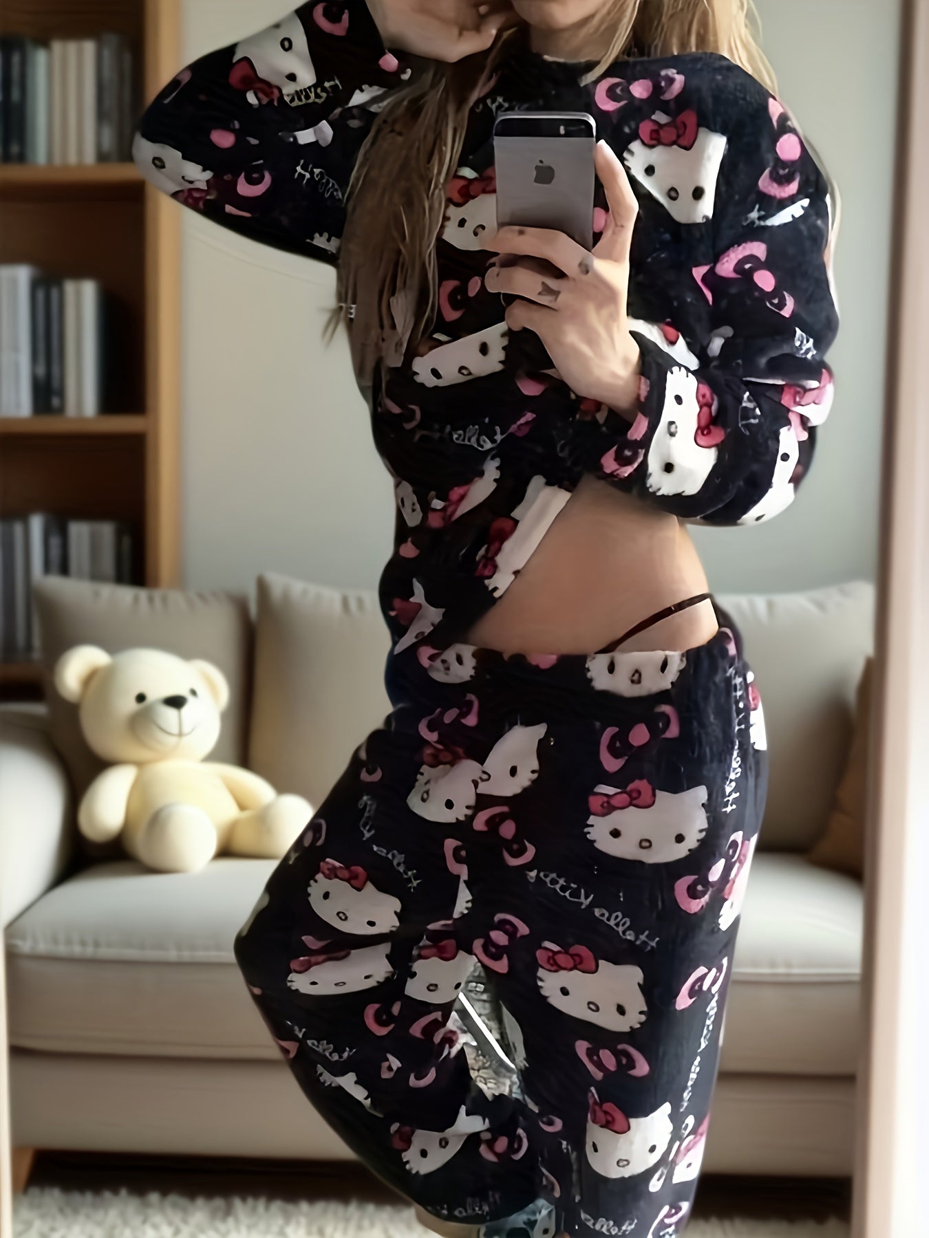 Hello Kitty Loungewear Set – Cozy Cartoon Pajamas for Women