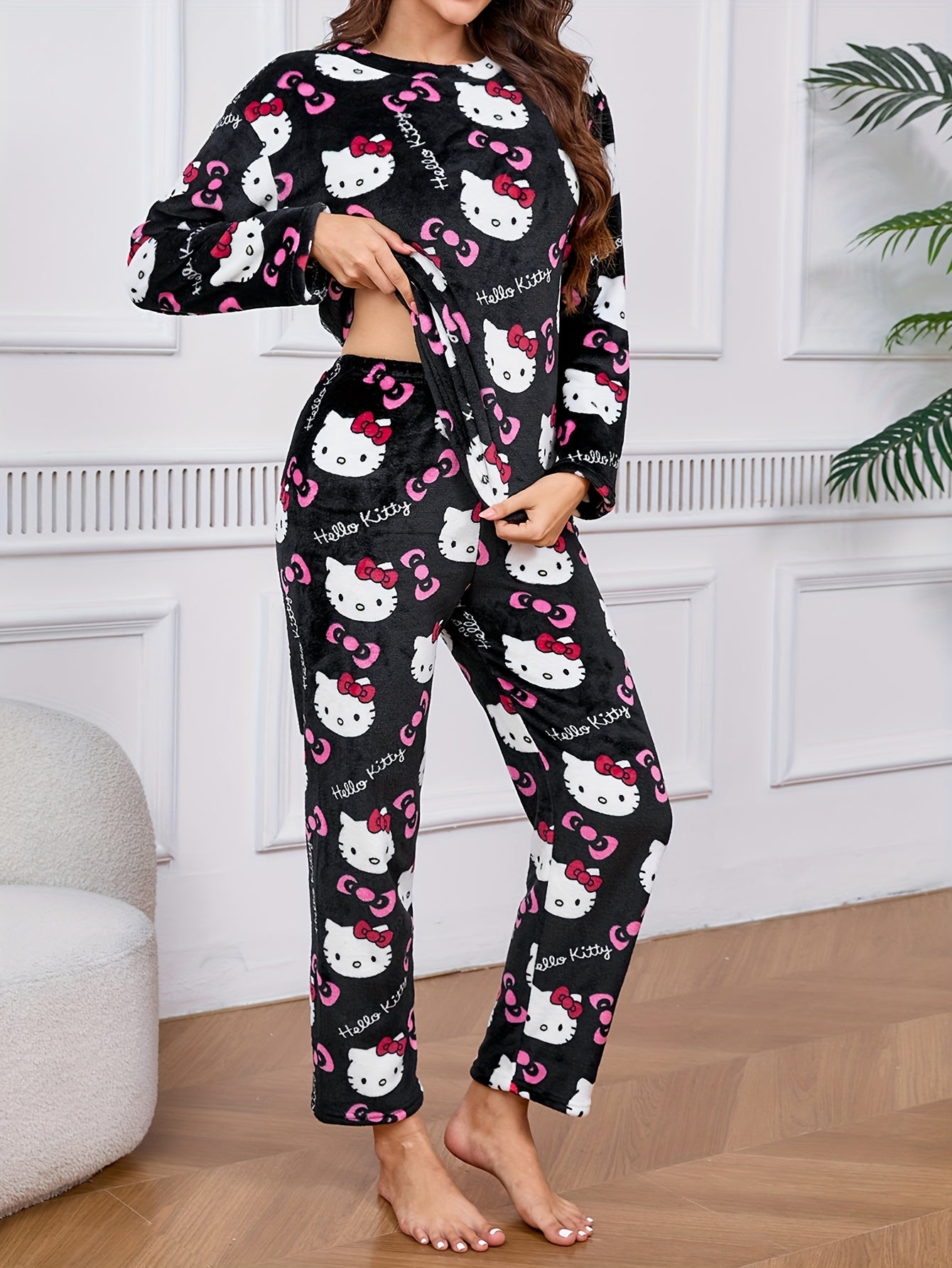 Hello Kitty Loungewear Set – Cozy Cartoon Pajamas for Women