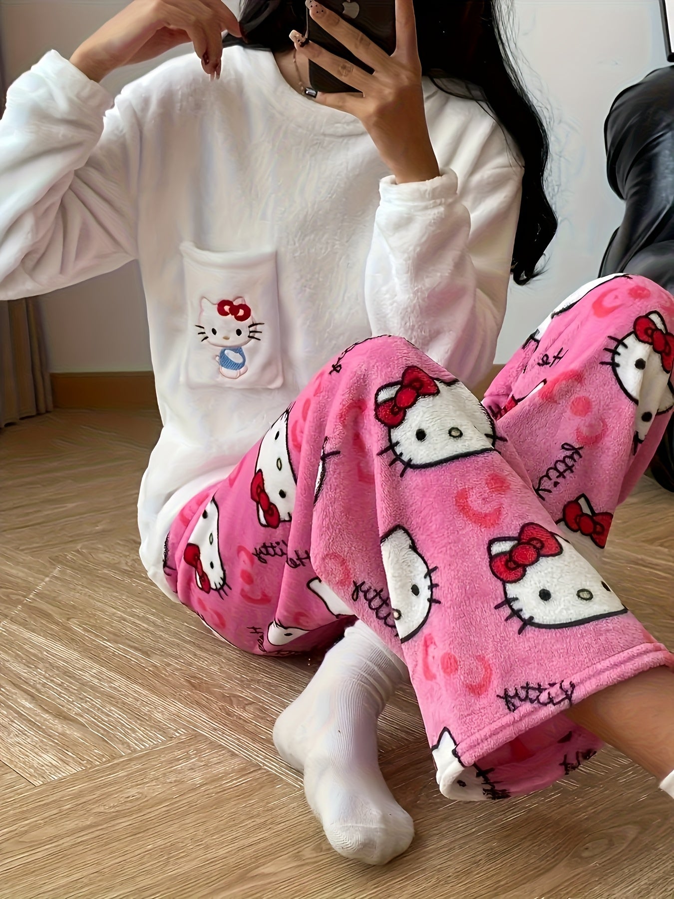 Hello Kitty Plush Pajama Pants – Cozy Cartoon Lounge Bottoms for Women&Men
