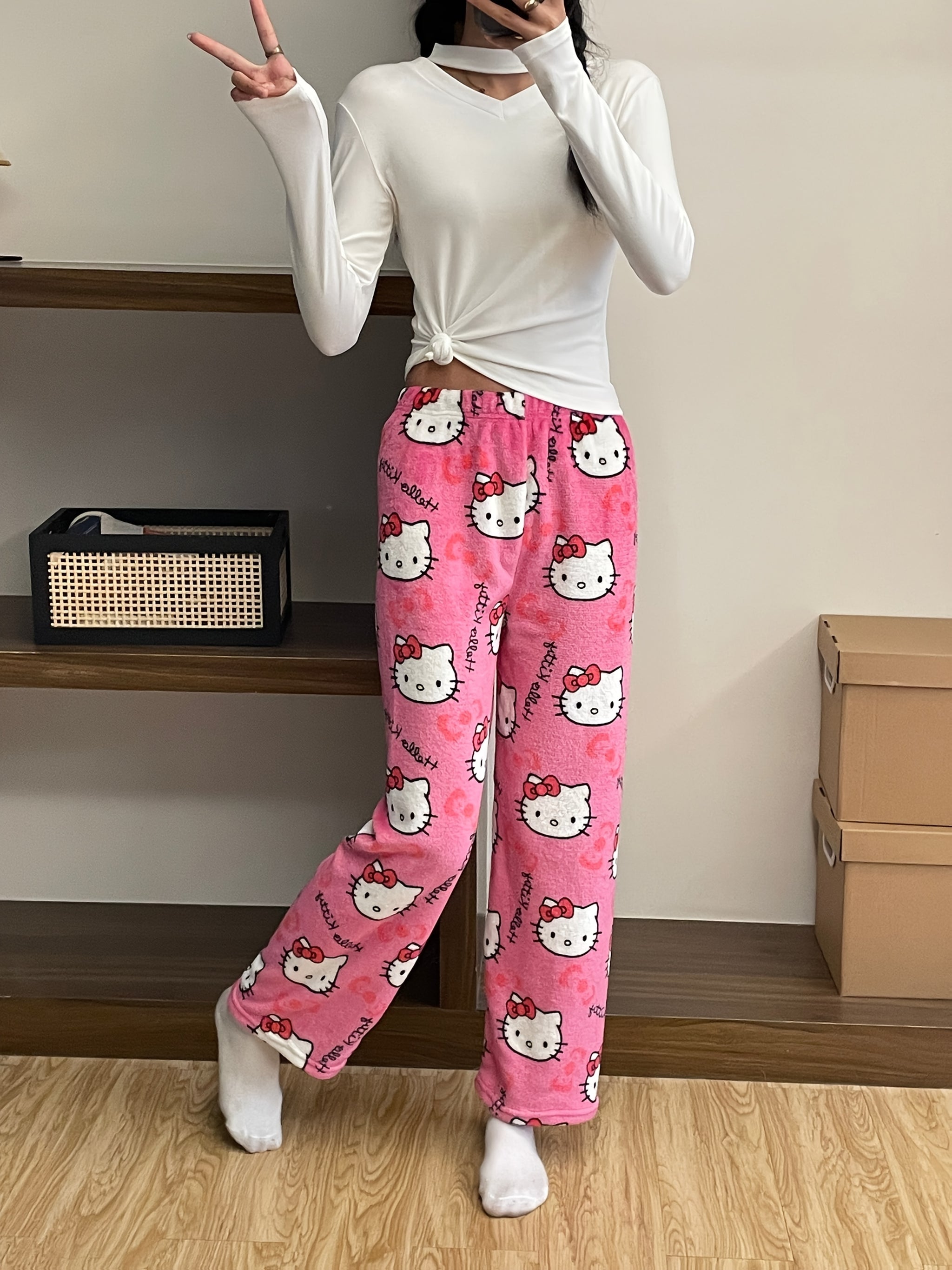 Hello Kitty Plush Pajama Pants – Cozy Cartoon Lounge Bottoms for Women&Men