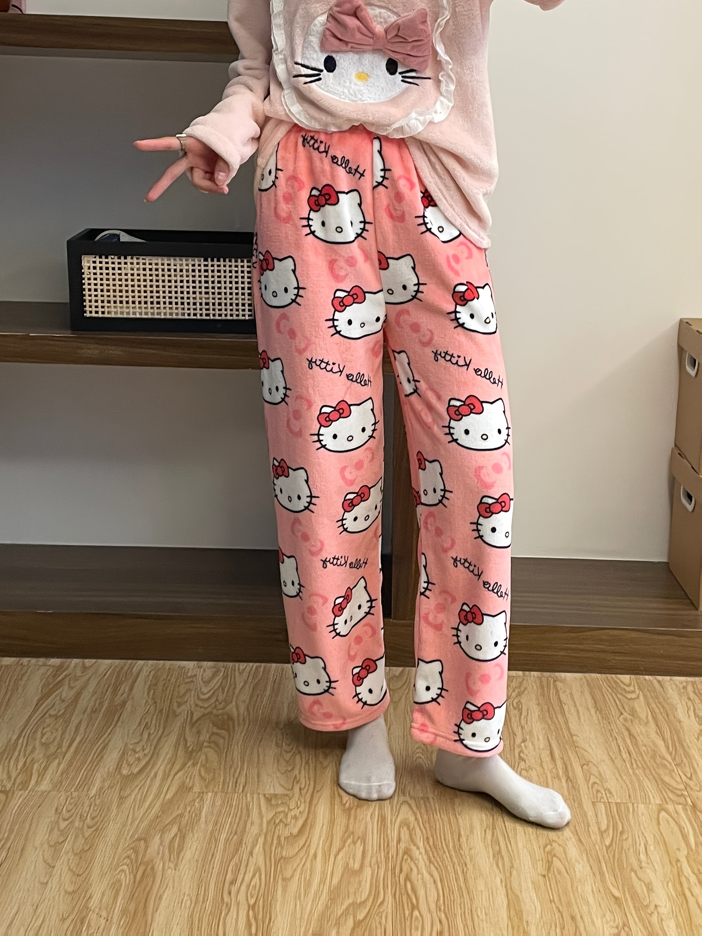 Hello Kitty Plush Pajama Pants – Cozy Cartoon Lounge Bottoms for Women&Men