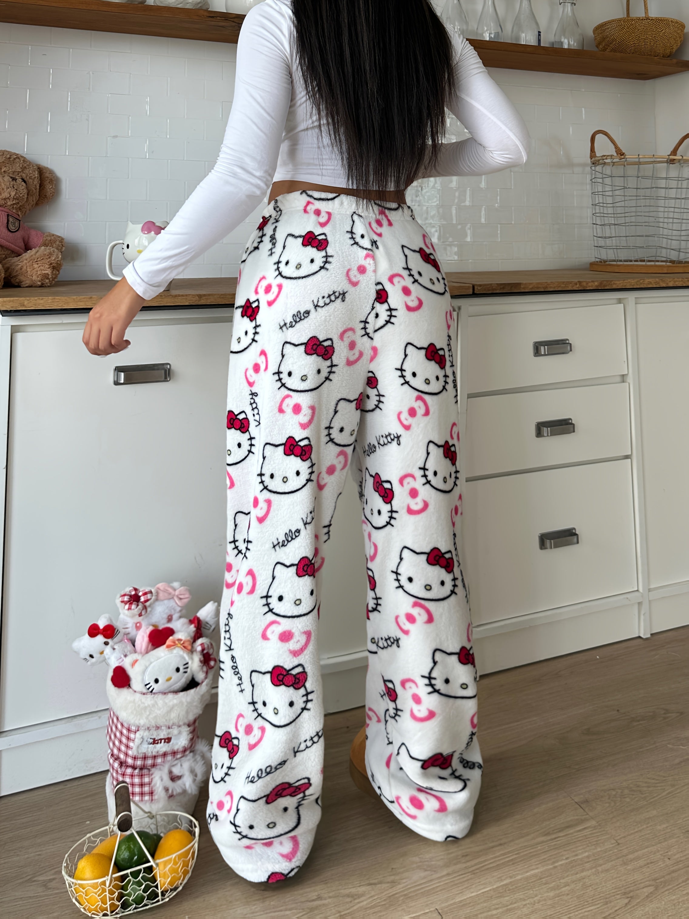 Hello Kitty Plush Pajama Pants – Cozy Cartoon Lounge Bottoms for Women&Men
