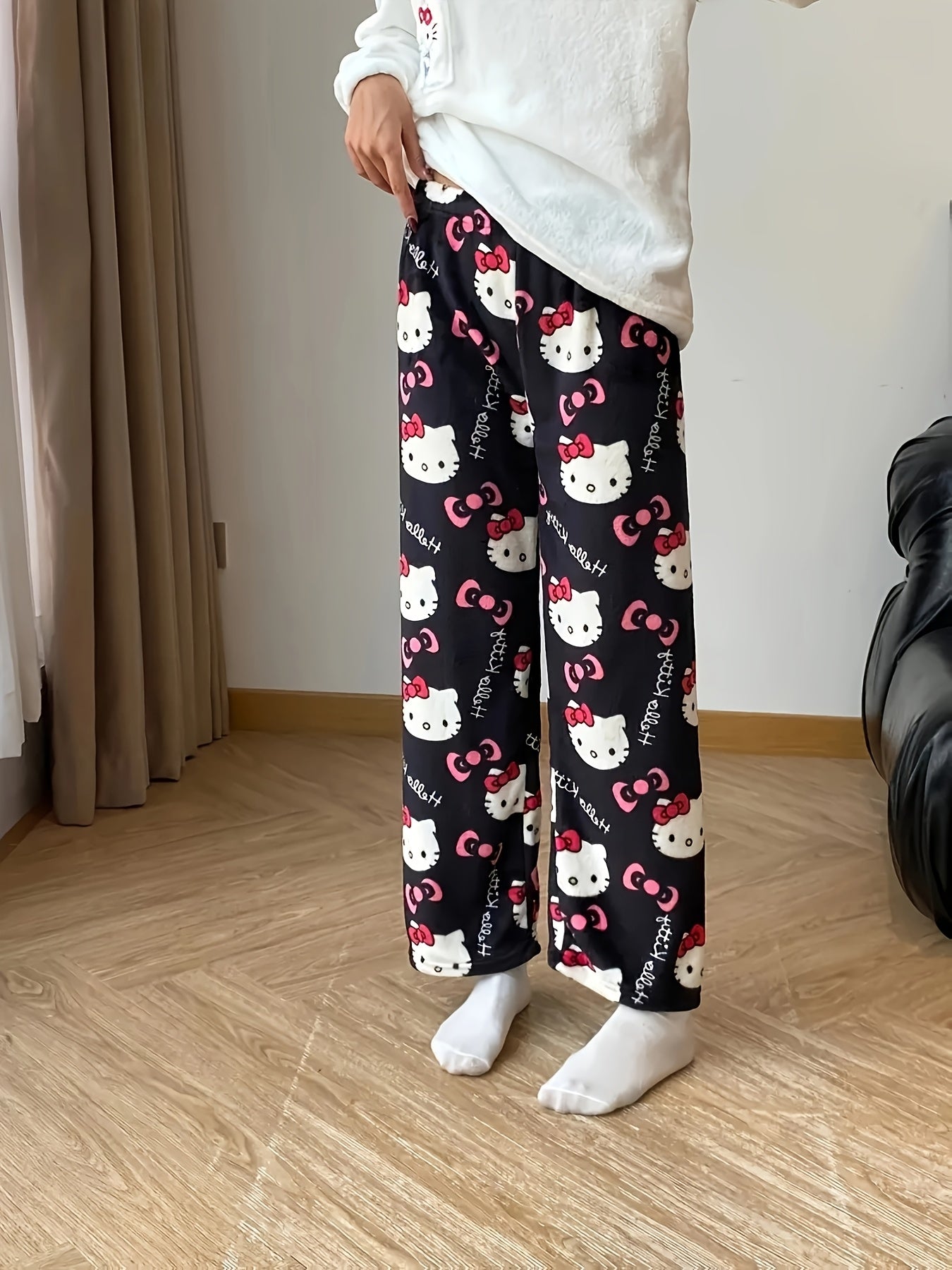 Hello Kitty Plush Pajama Pants – Cozy Cartoon Lounge Bottoms for Women&Men