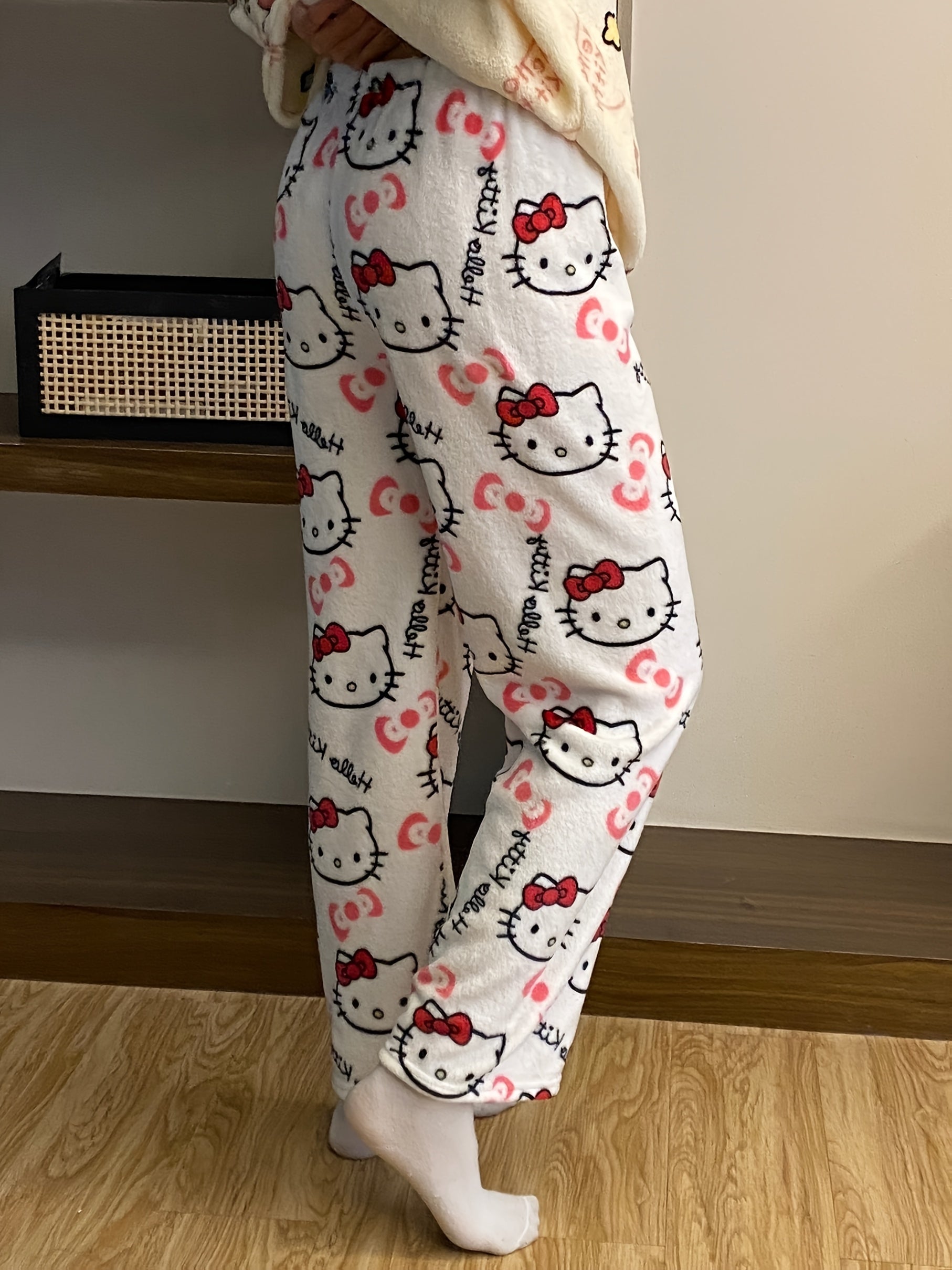 Hello Kitty Plush Pajama Pants – Cozy Cartoon Lounge Bottoms for Women&Men