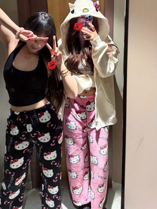 Hello Kitty Plush Pajama Pants – Cozy Cartoon Lounge Bottoms for Women&Men