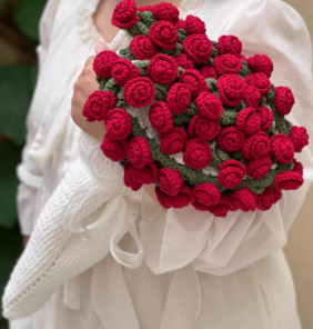 Romantic Rose Bouquet Blanket – Handmade Love Gift for Couples & Valentines