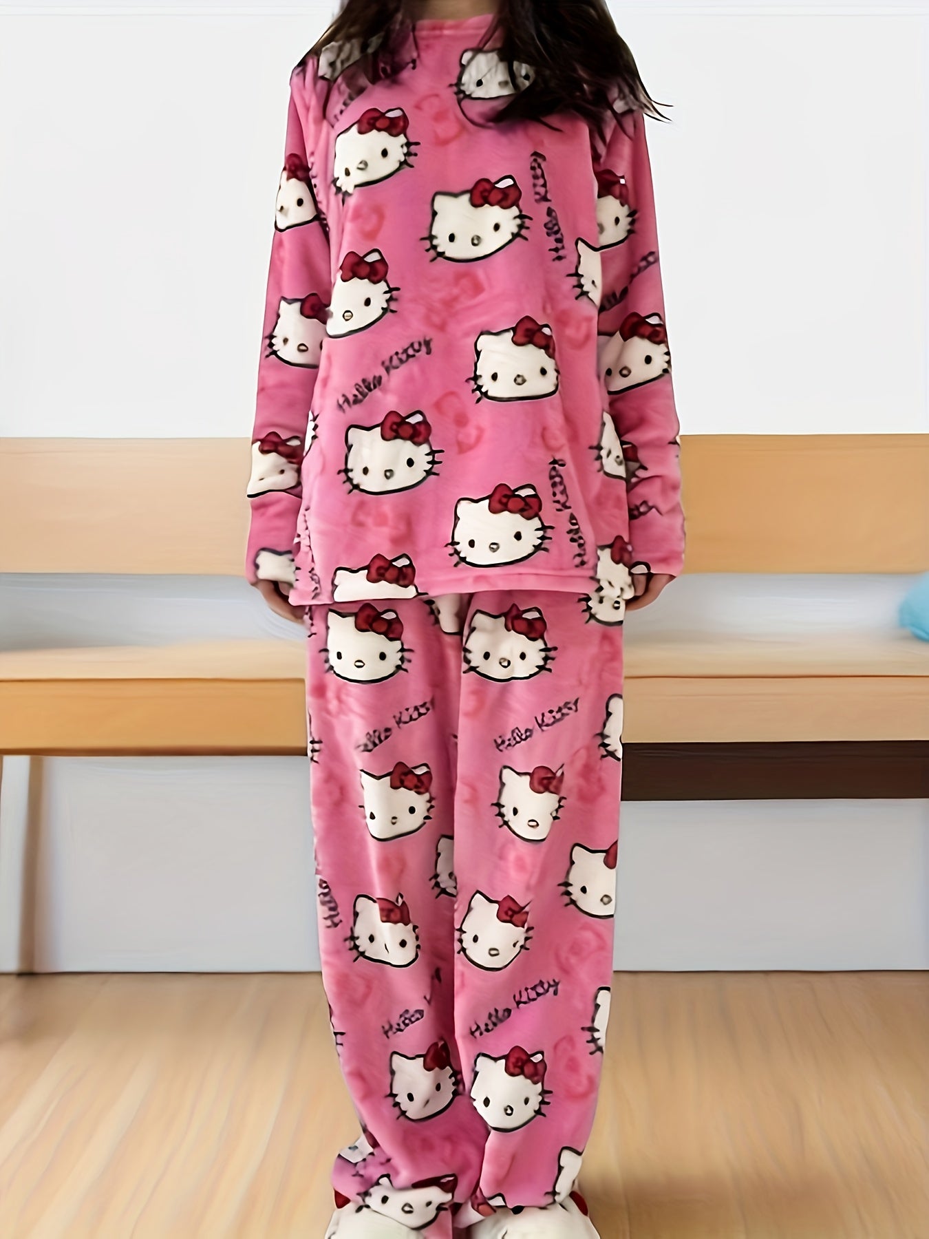 Hello Kitty Loungewear Set – Cozy Cartoon Pajamas for Women